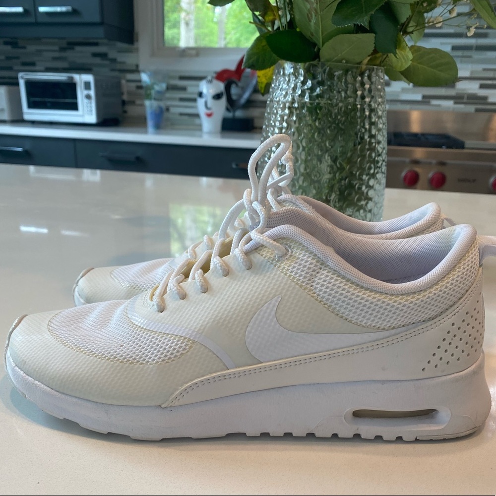 Women’s Nike Sneaker